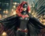 Batwoman: Kate è tormentata per la sua sessualità, spiega la showrunner