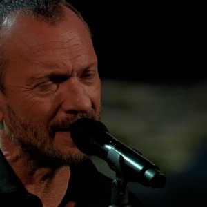 Biagio Antonacci in Adrian la serie, settima puntata