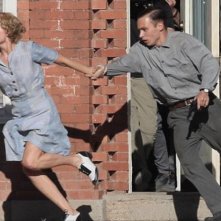 Dreamland: Margot Robbie, Finn Cole in una scena del film