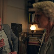 L'inganno perfetto: Helen Mirren e Russell Tovey in una scena del film