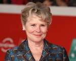 The Crown: Imelda Staunton sarà la Regina Elisabetta II nelle stagioni 5 e 6
