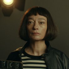 Simple Women: Elina Löwensohn in una scena del film