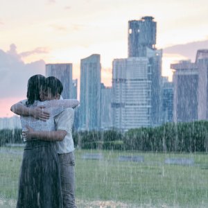 Wet Season: Jia Ler Koh e Yann Yann Yeo in una scena del film