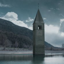 Curon: una prima immagine della serie Netflix