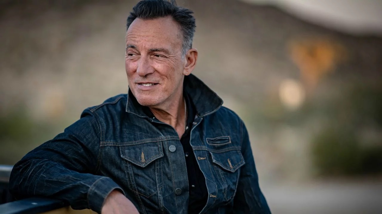 Bruce Springsteen in una scena di Western Stars