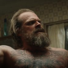 Black Widow, David Harbour in una scena del primo trailer del film