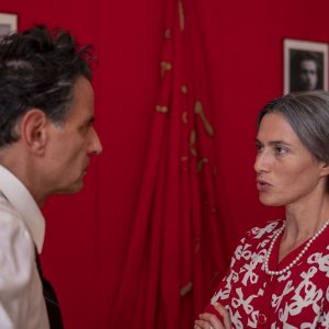 Storia di Nilde: Anna Foglietta insieme a Vincenzo Amato in una scena del film