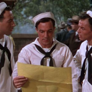 Un giorno a New York: Jules Munshin, Gene Kelly e Frank Sinatra in una scena del film
