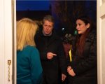 Hugh Grant: la sua campagna porta a porta stile Love Actually contro la Brexit