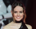 Star Wars, J.J. Abrams a Daisy Ridley: 'Non è solo un ruolo in un film, è una religione'