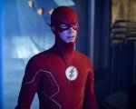 The Flash: Grant Gustin 'appende il costume al chiodo' in un video dolceamaro