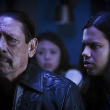 The Flash 6: Danny Trejo e Carlos Valdes in Kiss Kiss Breach Breach