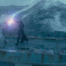 Star Wars: L'Ascesa di Skywalker: Daisy Ridley e Adam Driver in una scena del film