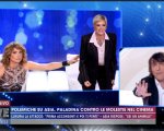 Live Non è la D'Urso, Asia Argento: lite in diretta con Giuseppe Cruciani sul caso Weinstein