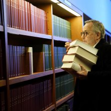 Il mistero Henri Pick: Fabrice Luchini durante una scena del film