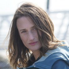 Il mistero Henri Pick: una scena del film con Camille Cottin