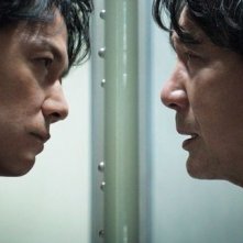 Il terzo omicidio: Masaharu Fukuyama e Koji Yakusho in un momento del film