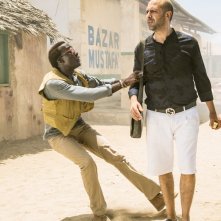Tolo Tolo: una scena del film con Checco Zalone e Souleymane Silla