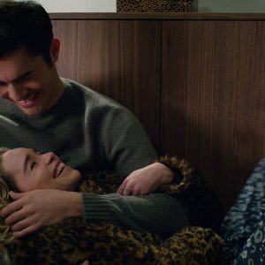 Last Christmas: un'immagine con Emilia Clarke, Henry Golding