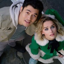 Last Christmas: un momento con Henry Golding ed Emilia Clarke