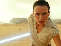 Star Wars: L'Ascesa di Skywalker, Daisy Ridley svela quali oggetti di scena 'ha rubato' dal set