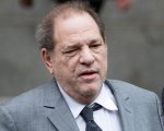 Harvey Weinstein: un'ex modella lo accusa di averla violentata quando era minorenne