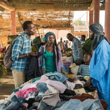 Tolo Tolo: Manda Touré e Souleymane Silla in una scena del film