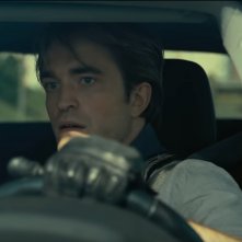 Tenet: Robert Pattinson in una scena del trailer