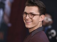 Cosa fa Tom Holland quando è entusiasta? Lo svela il video realizzato da una fan