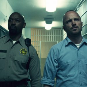 Truth Be Told: Aaron Paul in una foto della serie