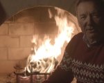 Kevin Spacey è di nuovo Frank Underwood nel folle video di Natale