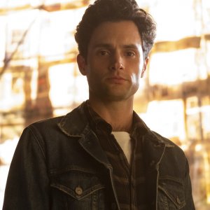 YOU: una foto del protagonista Penn Badgley nel ruolo di Joe