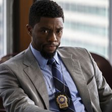 City of Crime: Chadwick Boseman  in una scena del film