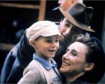 La vita è bella: stasera in TV su Canale 5 il film Premio Oscar con Roberto Benigni
