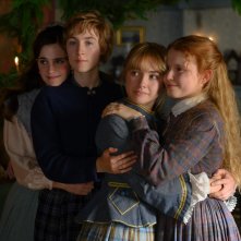 Piccole Donne: Emma Watson, Saoirse Ronan, Florence Pugh, Eliza Scanlen in una scena del film