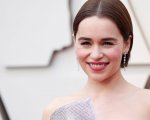 Emilia Clarke contro i selfie: 'Un fan mi ha chiesto una foto mentre avevo un attacco di panico!'