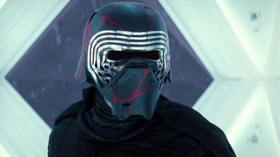 Perche Kylo Ren Ha La Maschera