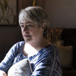 Richard Jewell: una scena del film con Kathy Bates