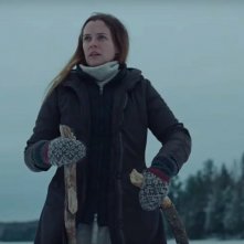 The Lodge: Riley Keough in una sequenza del film