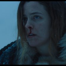 The Lodge: Riley Keough in una scena del film