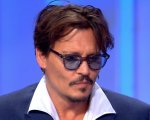 Johnny Depp su Instagram 'per aiutare i fan a combattere questo nemico invisibile' (VIDEO)