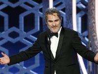 Joaquin Phoenix ha convinto i Golden Globe a servire cibo vegano