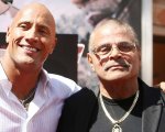 Addio a Rocky Johnson, morto il padre di Dwayne Johnson