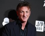 Sean Penn: 5.000 dollari a selfie per raccogliere fondi a favore della popolazione di Haiti