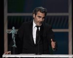 Joker: Joaquin Phoenix dedica la vittoria ai SAG Awards 2020 a Heath Ledger