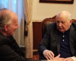 Herzog incontra Gorbaciov, clip esclusiva del documentario sull’ultimo leader dell’Unione Sovietica