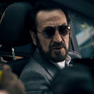 Villetta con ospiti: Marco Giallini in una scena del film