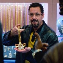 Diamanti grezzi: Adam Sandler in una scena del film