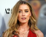 Johnny Depp: Amber Heard ammette di aver colpito l'ex marito