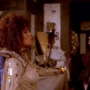 Cinderella: Whitney Houston in una scena